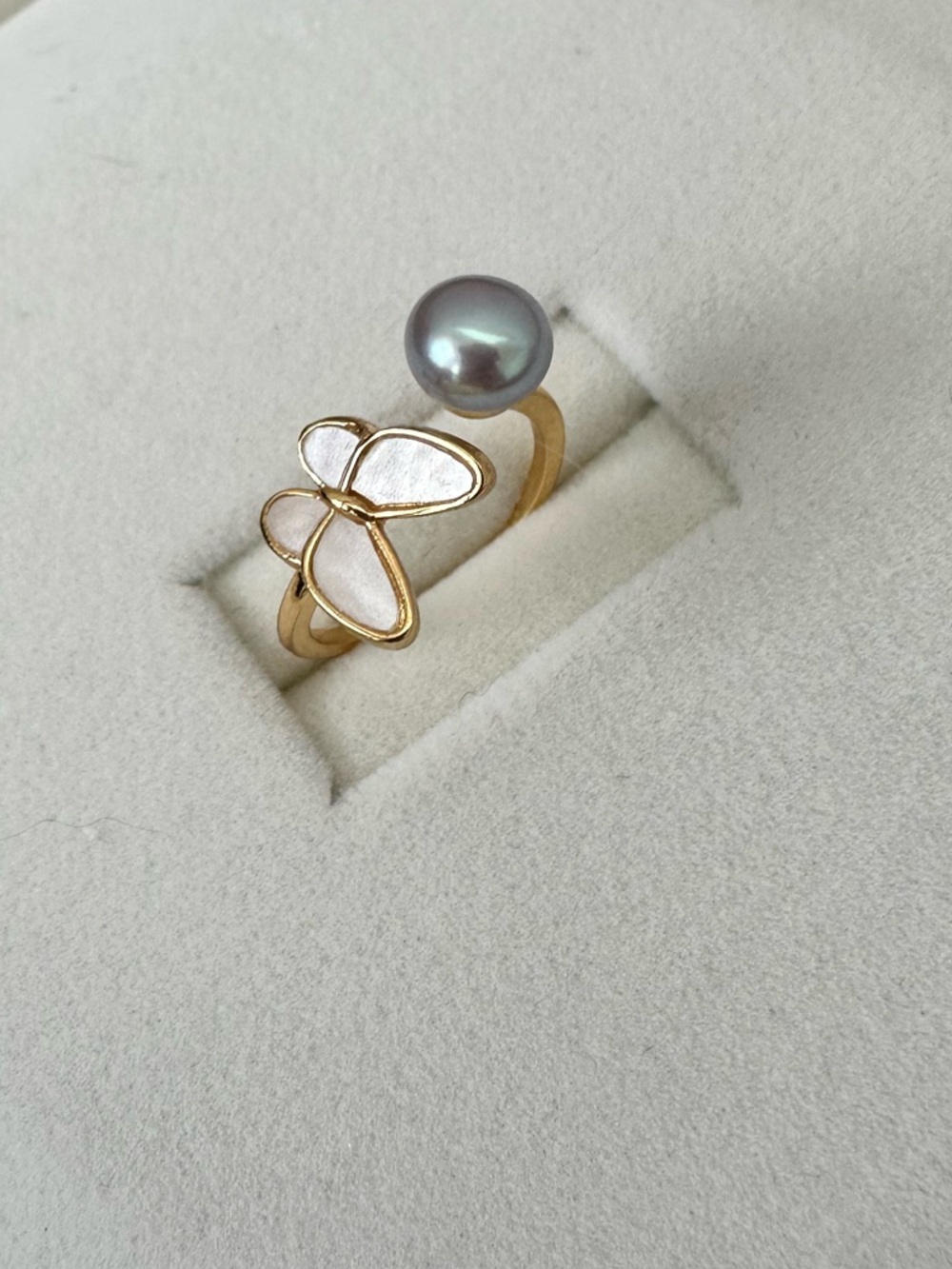 Gold Butterfly Pearl Accent Ring - Gray Pearl